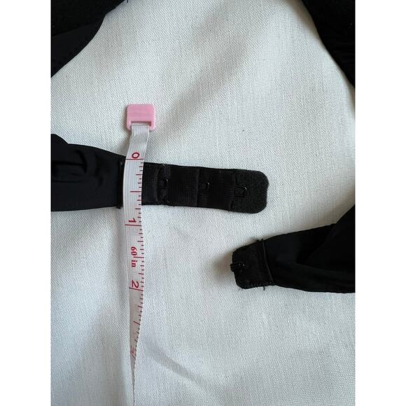Victoria's Secret Women's Push-Up In Black 32D Adjustable Convertible Straps - Picture 4 of 6
